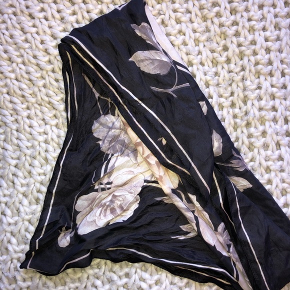 SILK SCARF - Picture 5 of 5